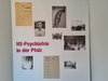 Eine Infotafel der Ausstellung NS-Psychiatrie in der Pfalz mit Fotos und historischen Dokumenten