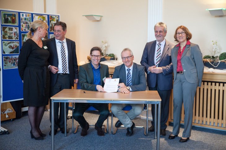 Freuen sich über die „Erfolgsstory“ in der Region: Julitta Hinz, Bernd E. Lauerbach, Paul Bomke, Ludwin Michels, Hermann Bohrer und Bärbel Ohm.